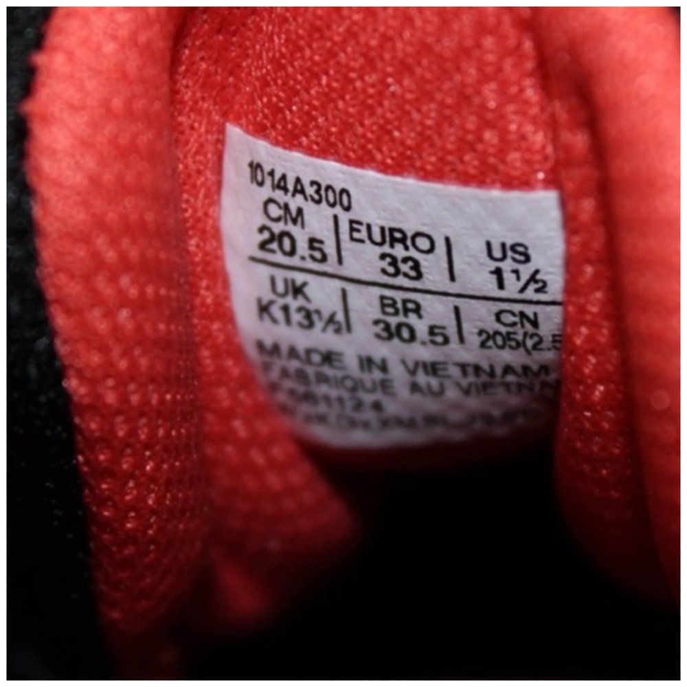 ASICS • Jolt 4 Grade School Sneakers • Size 1.5 Kids - Picture 9 of 11